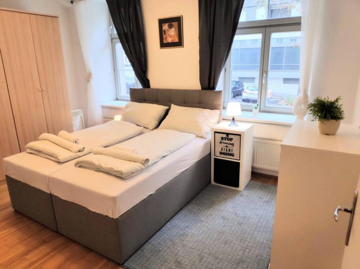 Nd Exquisites Wundervolles Ruhiges Terrassenapartment Mit Garage 维也纳 外观 照片