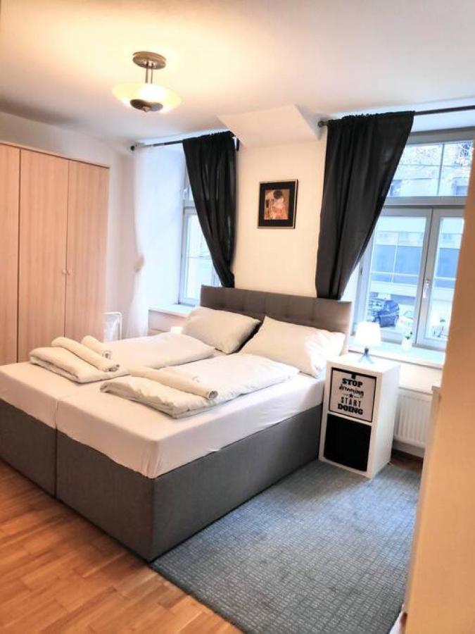 Nd Exquisites Wundervolles Ruhiges Terrassenapartment Mit Garage 维也纳 外观 照片